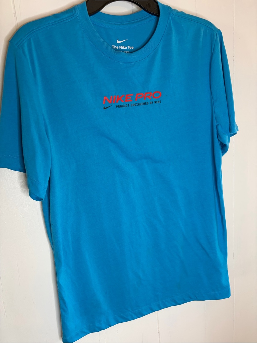 Nike‎ Short-Sleeve Tee in Bright Teal with Red Logo Size S